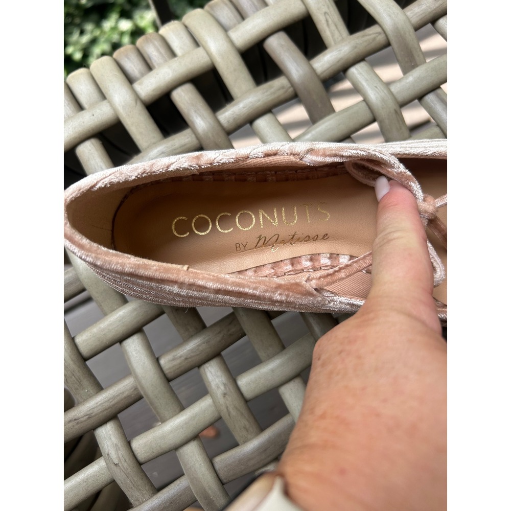 NEW Coconuts by Matisse Gerry Ballet Flats Velvet‎ Tan Ribbon Tie Size 7 - Picture 3 of 10